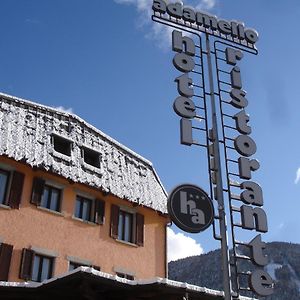 Hotel Adamello